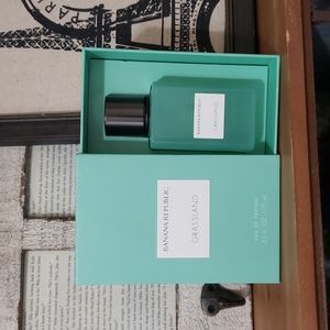 Banana Republic Grassland Unisex EDP 2.5 oz / 75 ml